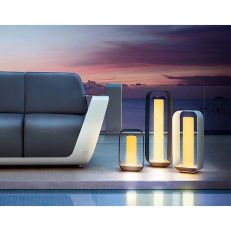LÁMPARA ONDA MEDIANA DE INTERIOR/EXTERIOR, DISEÑADO POR PININFARINA. (45.5×25×25cm)
