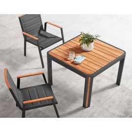 MESA GENEVA DE JARDÍN PARA 2-4 PERSONAS